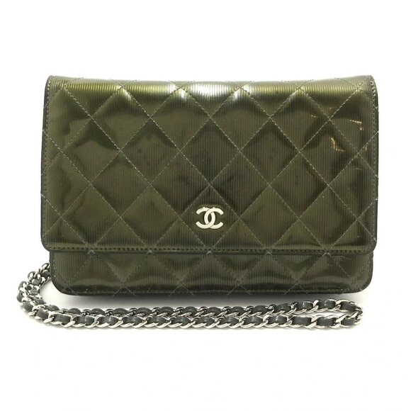 Auth CHANEL Matelasse - Khaki Gray Patent Leather Leather Other Style Wallet - Picture 1 of 13